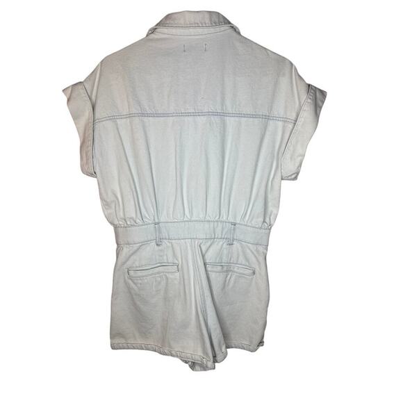 Forever 21 Denim Romper Light Wash size women's medium - Picture 3 of 6